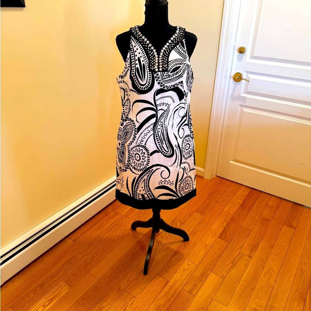🔥🔥K Studio Collection Black and White Patterned Women's Dress, cute and elegant